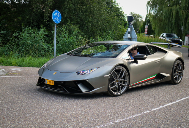 Lamborghini Huracán LP640-4 Performante