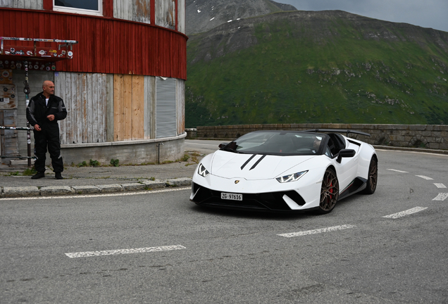 Lamborghini Huracán LP640-4 Performante Spyder