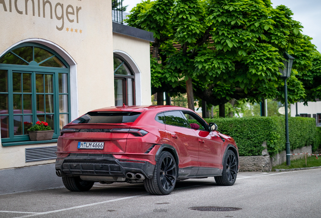 Lamborghini Urus S