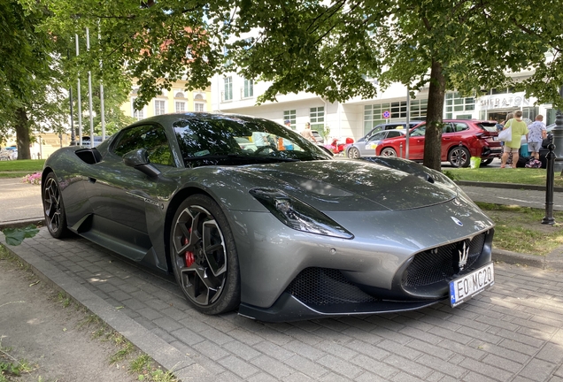 Maserati MC20