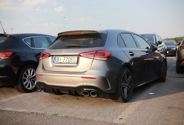 Mercedes-AMG A 45 S W177