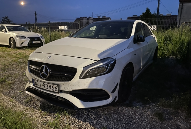 Mercedes-AMG A 45 W176 2015