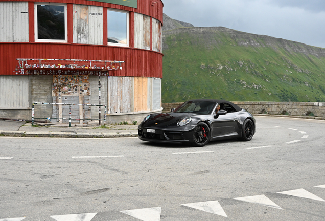 Porsche 992 Carrera 4 GTS Cabriolet MkI