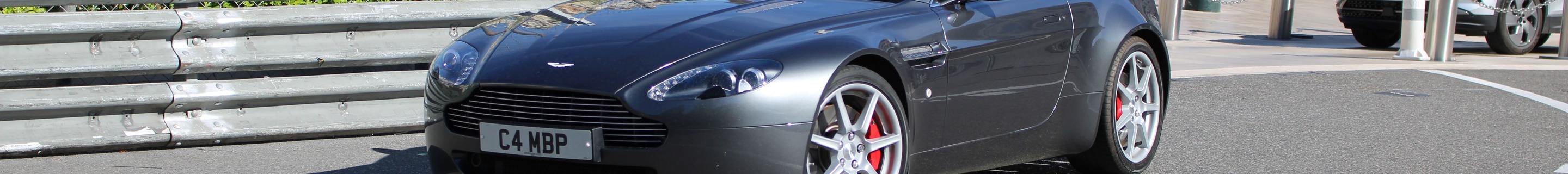 Aston Martin V8 Vantage