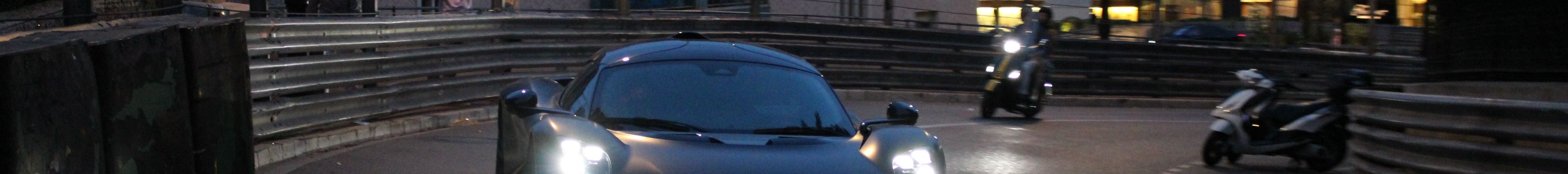 Aston Martin Valhalla