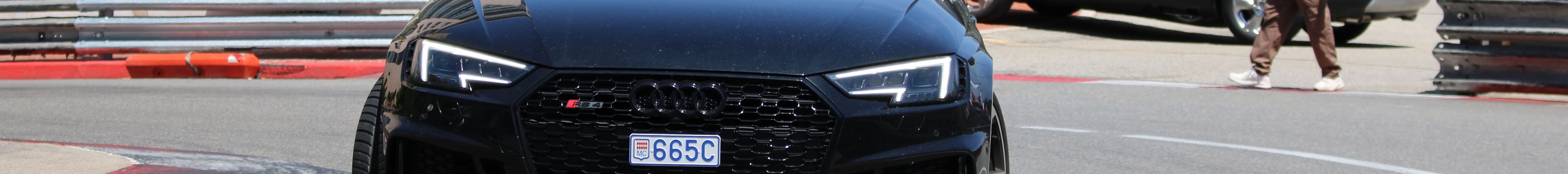 Audi RS4 Avant B9