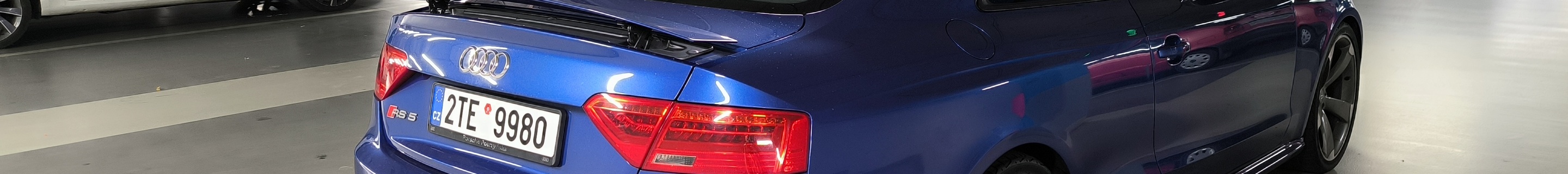 Audi RS5 B8 2012