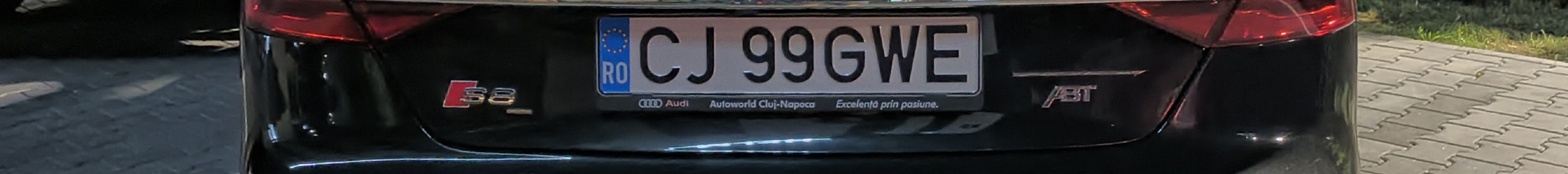 Audi S8 D4 2014