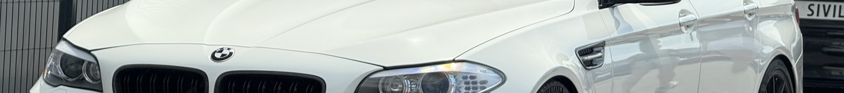 BMW M5 F10 2011