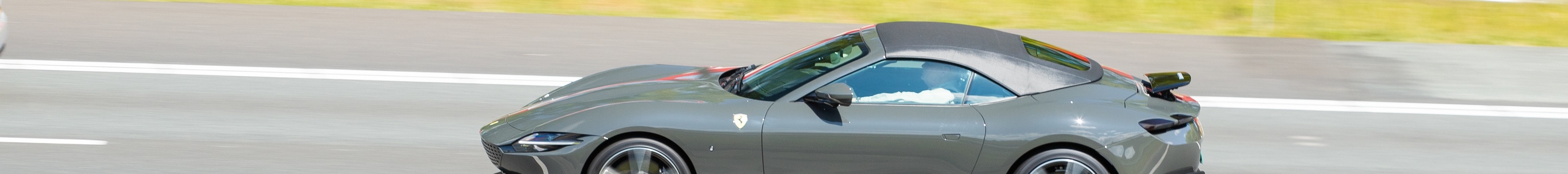 Ferrari Roma Spider