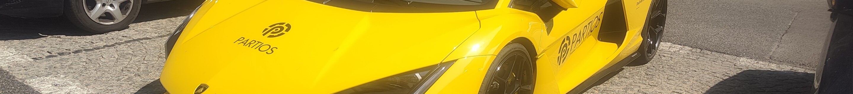 Lamborghini Revuelto
