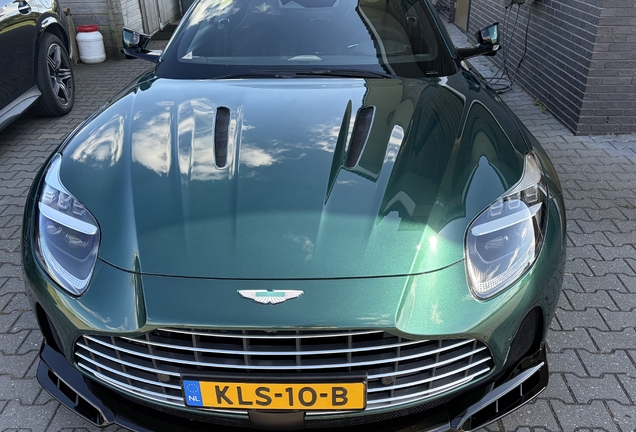 Aston Martin DB12 S