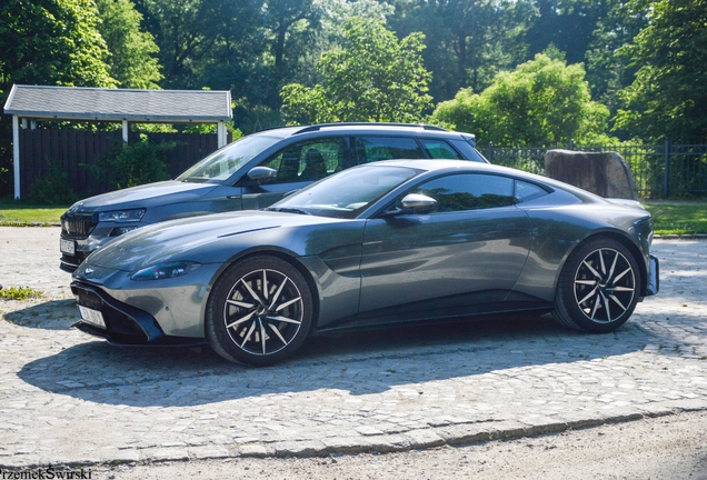 Aston Martin V8 Vantage 2018