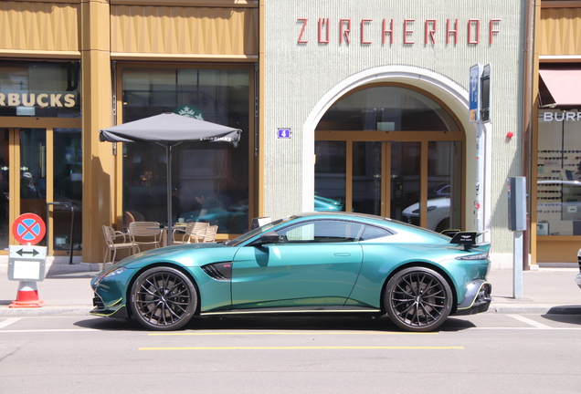 Aston Martin V8 Vantage Formula 1 Edition