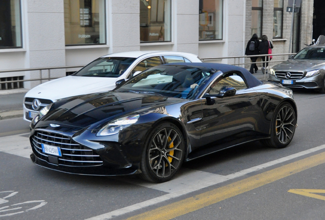 Aston Martin V8 Vantage Roadster 2025