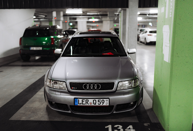 Audi RS4 Avant B5