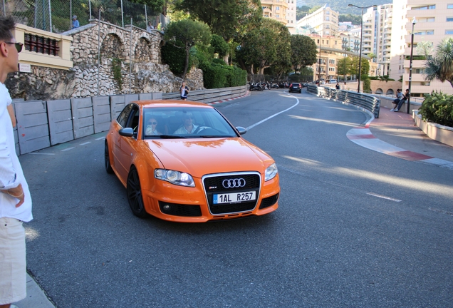 Audi RS4 Sedan