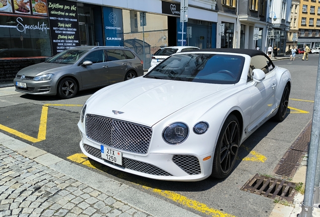 Bentley Continental GTC 2019