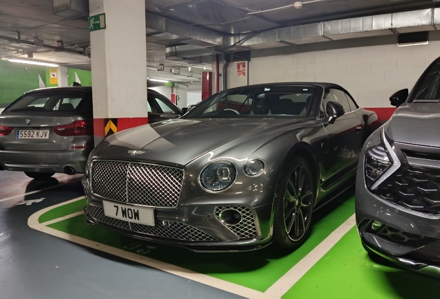 Bentley Continental GTC 2019 Mulliner