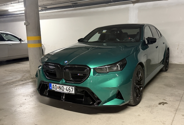 BMW M5 G90