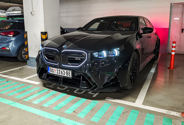 BMW M5 G90
