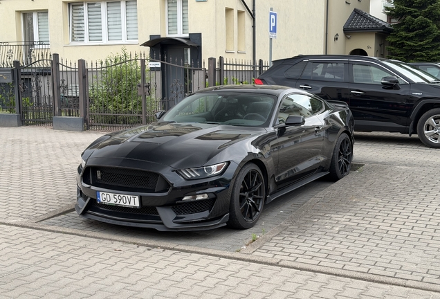 Ford Mustang Shelby GT350 2015