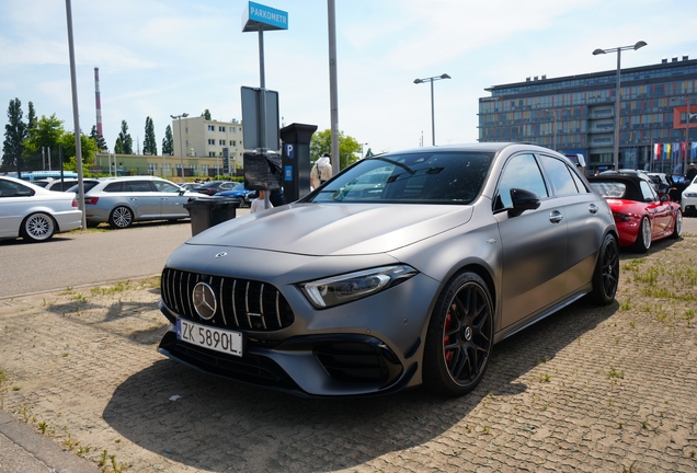 Mercedes-AMG A 45 S W177