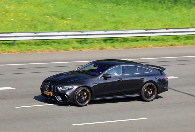 Mercedes-AMG GT 63 S X290