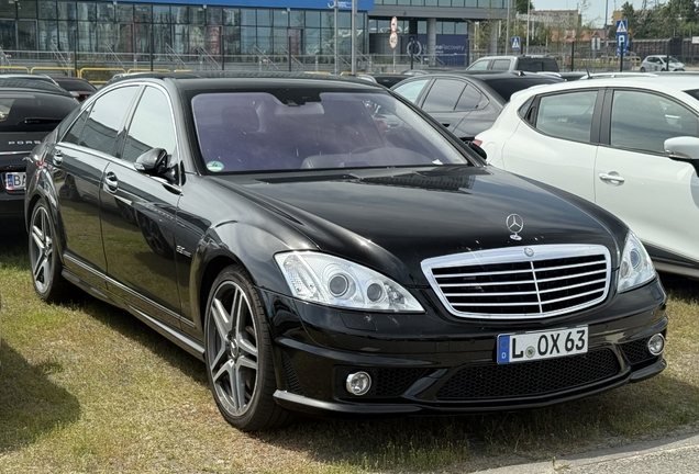 Mercedes-Benz S 63 AMG W221