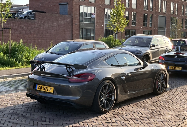 Porsche 981 Cayman GT4