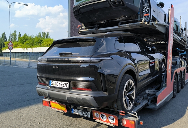 Porsche Cayenne Turbo Electric