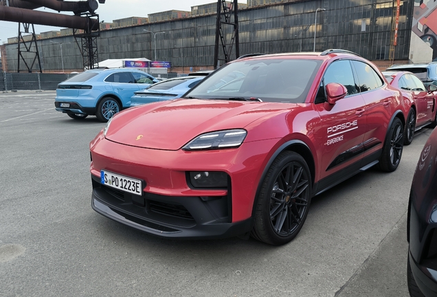 Porsche Macan EV GTS
