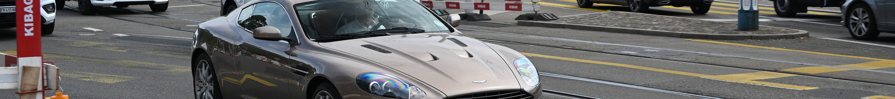 Aston Martin DB9