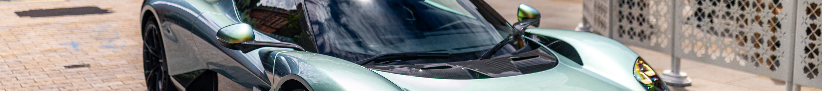 Aston Martin Valhalla
