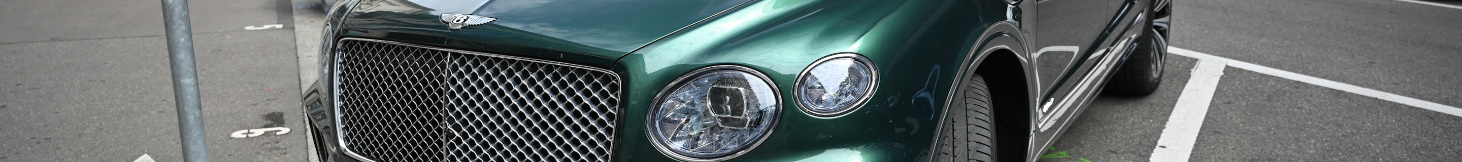 Bentley Bentayga Hybrid 2021