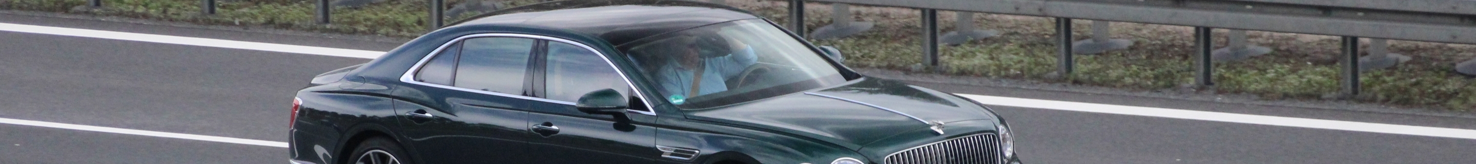 Bentley Flying Spur V8 2021