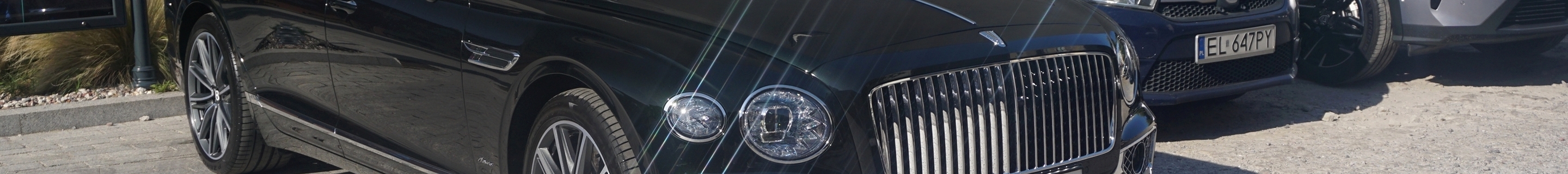 Bentley Flying Spur V8 Azure