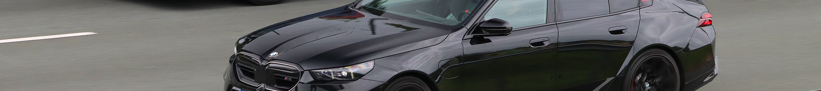 BMW M5 G90