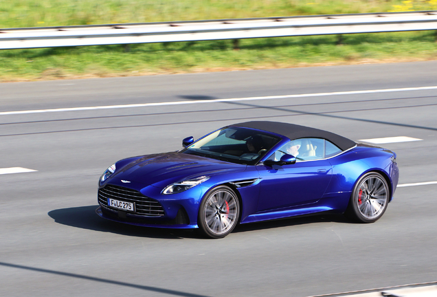 Aston Martin DB12 Volante