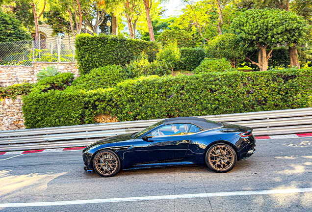 Aston Martin DB12 Volante