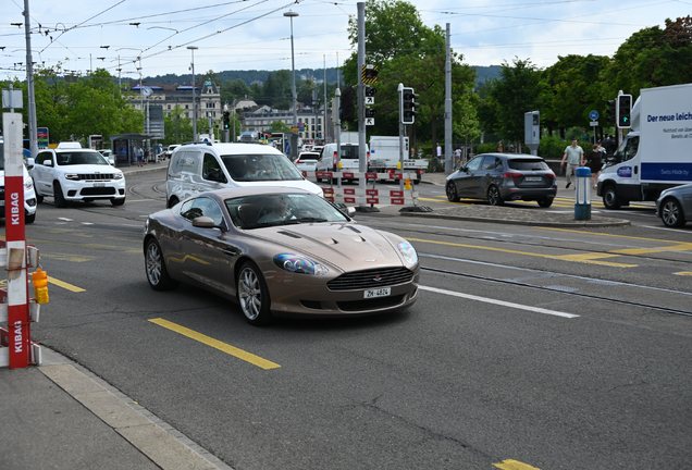 Aston Martin DB9
