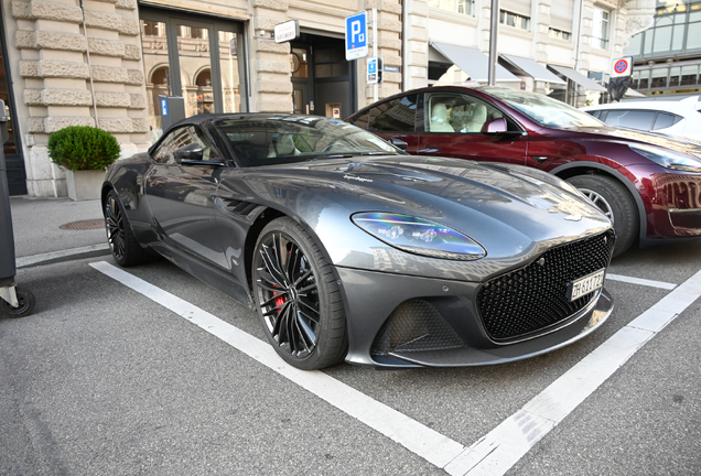 Aston Martin DBS Superleggera Volante