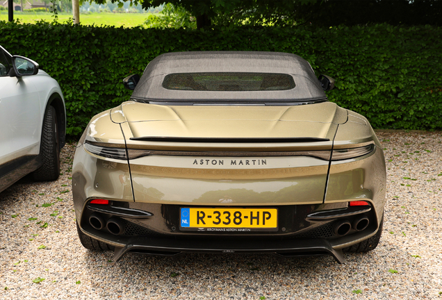 Aston Martin DBS Superleggera Volante
