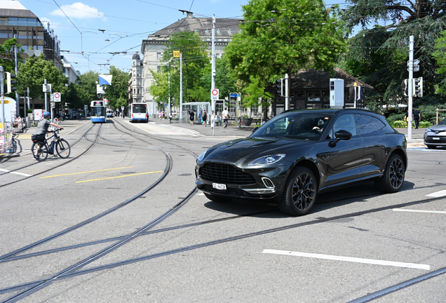 Aston Martin DBX