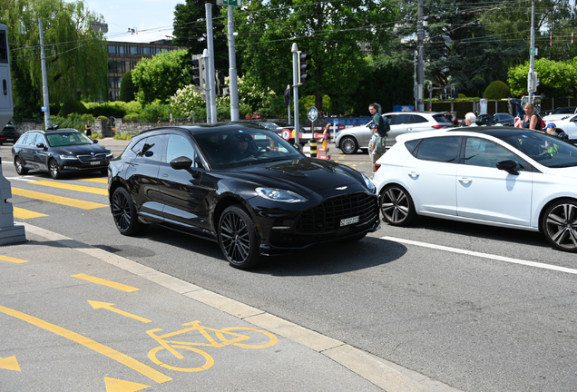 Aston Martin DBX707