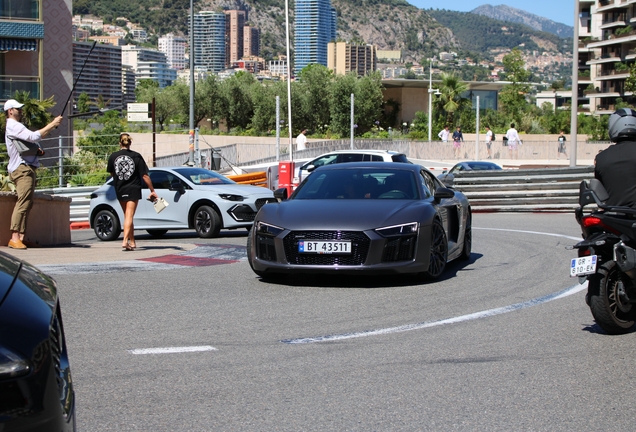 Audi R8 V10 Plus 2015