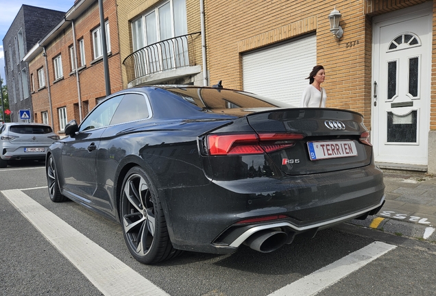 Audi RS5 B8 2012