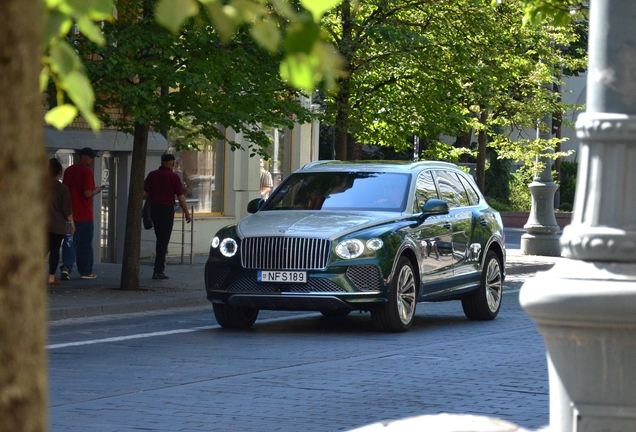Bentley Bentayga Azure EWB