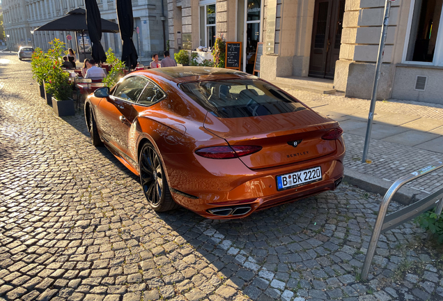 Bentley Continental GT Mulliner 2025