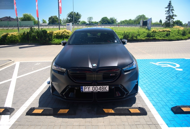 BMW M5 G90